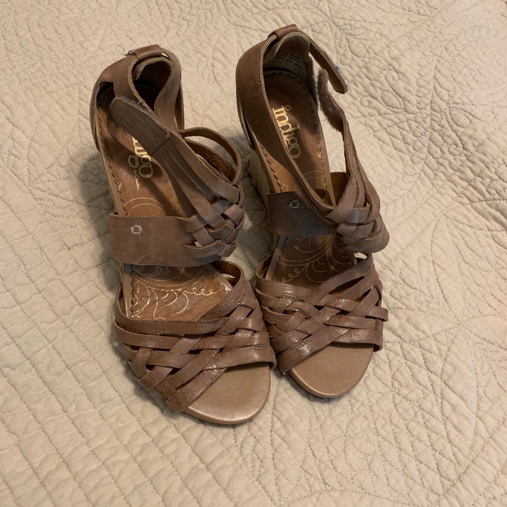 espadrille leather wedges